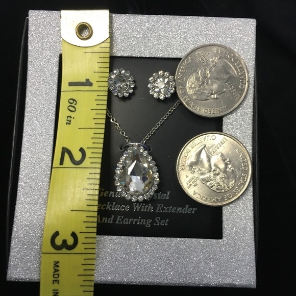 Genuine Crystal Necklace and Earring Set 18” - Picture 6 of 6